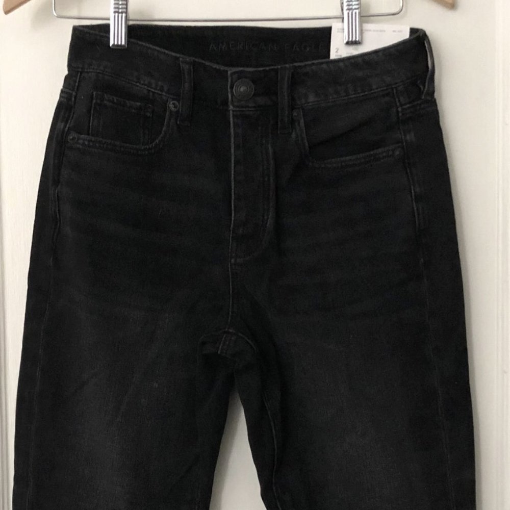 NWT, American Eagle Outfitters Hi-Rise TomGirl Jeans, 2Short